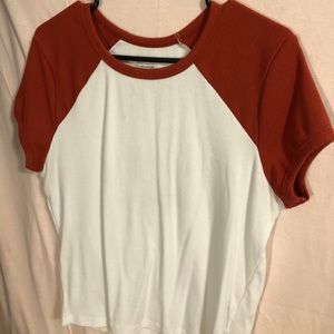 cute 80s vibe t-shirt!